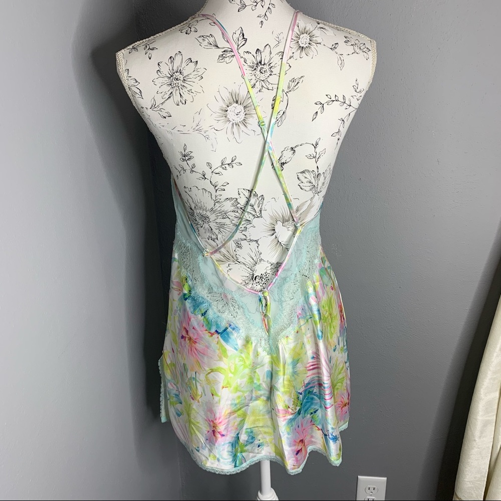 Victoria’s Secret Nightie Lingerie Bright Floral M - Picture 2 of 3